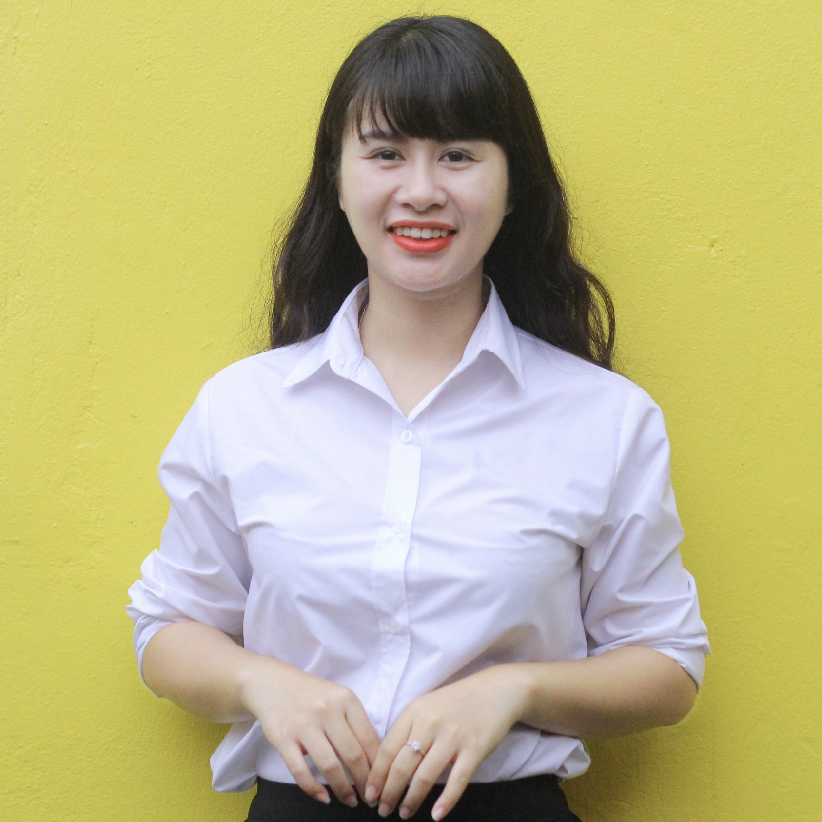 Cô Trần Thị Hương – Giáo viên môn Ngữ Văn