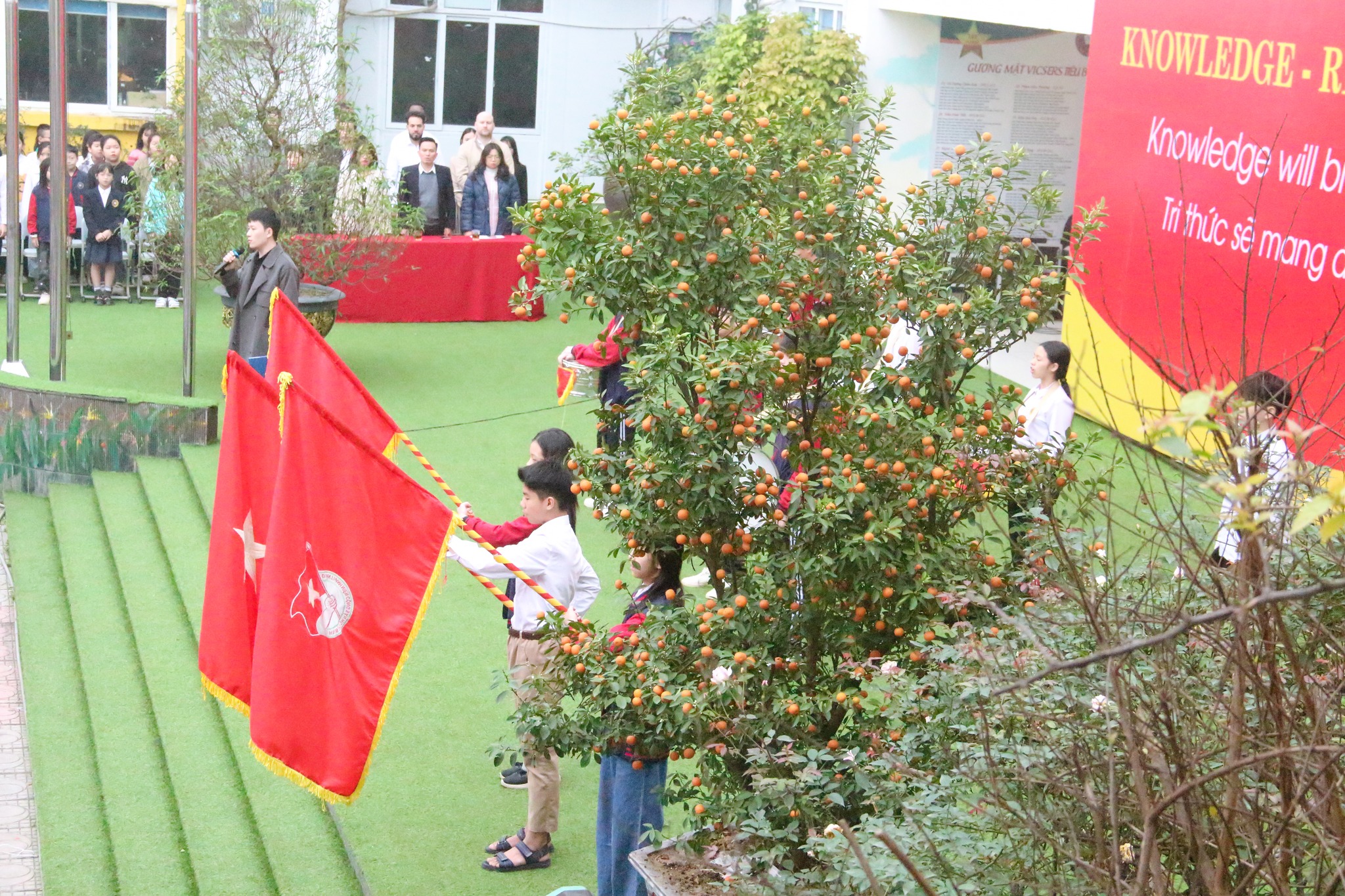 SINH HOẠT DƯỚI CỜ – RỰC RỠ THÀNH TÍCH CỦA VICSERS