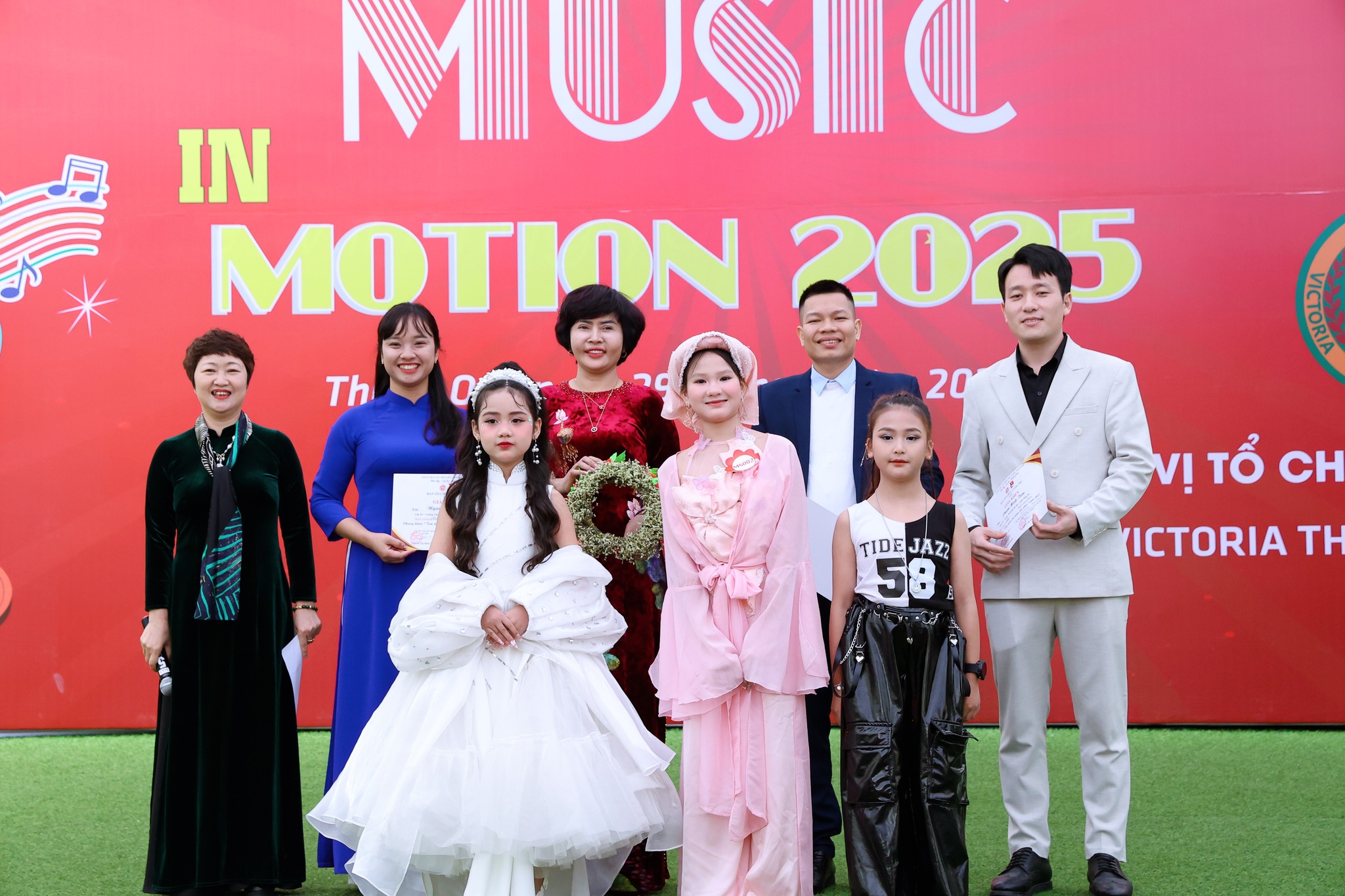 CHOÁNG NGỢP VÀ BÙNG NỔ MUSIC IN MOTION 2025 – SÂN KHẤU CỦA NHỮNG TÀI NĂNG TỎA SÁNG