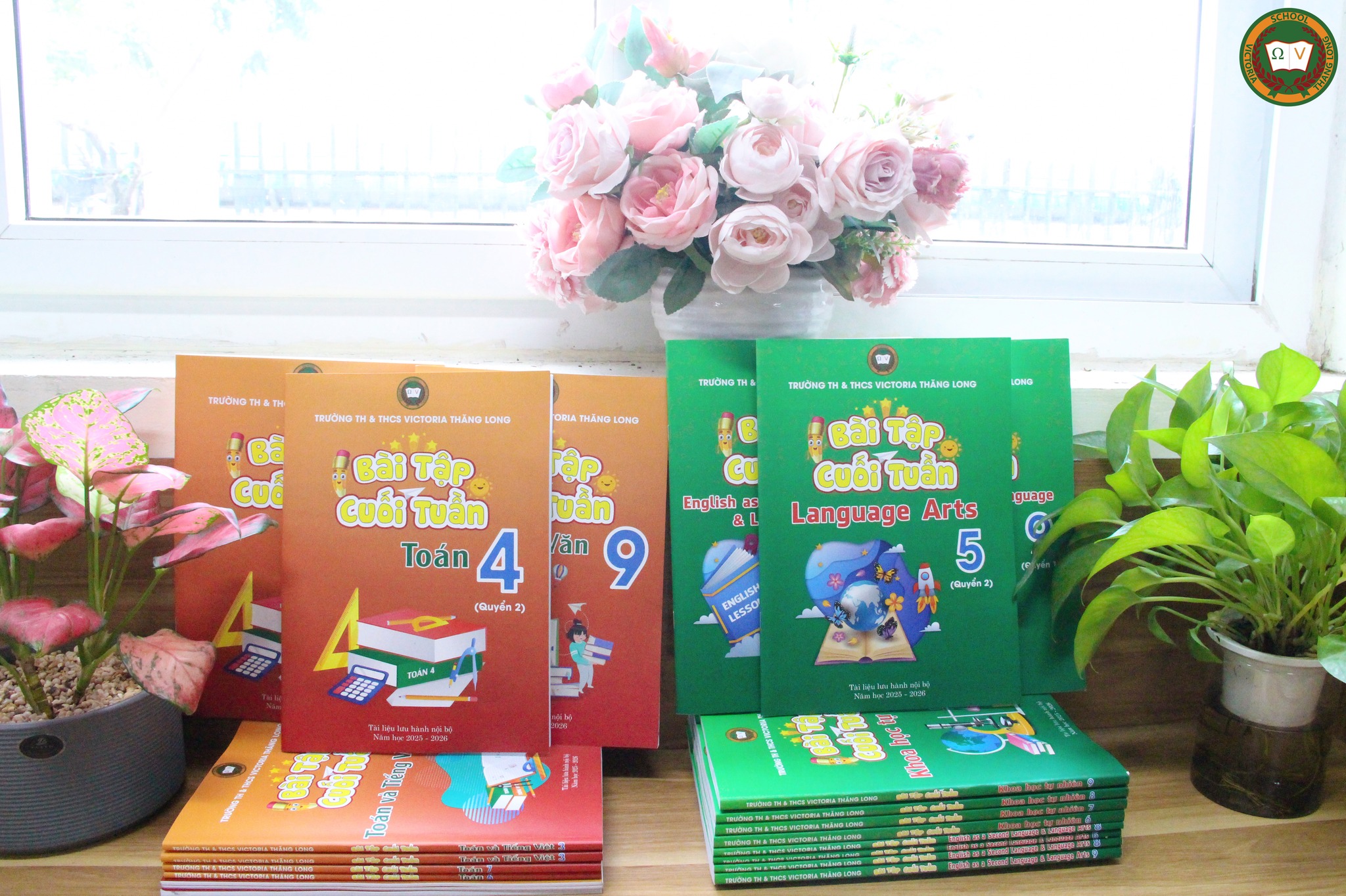 MÙA HÈ CỦA NHỮNG NGƯỜI TRUYỀN LỬA – TÂM HUYẾT GÓI TRỌN TRONG TỪNG SẢN PHẨM CHUYÊN MÔN CỦA THẦY CÔ VICSCHOOL