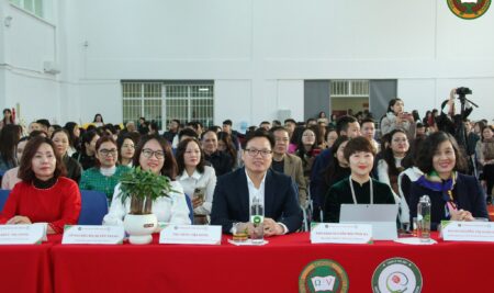 VICTORIA THĂNG LONG TỔ CHỨC THÀNH CÔNG CHƯƠNG TRÌNH BÁO CÁO DỰ ÁN TIẾNG ANH VÀ HỘI NGHỊ CHA MẸ HỌC SINH CUỐI HỌC KỲ I