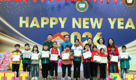 NHÌN LẠI NĂM 2025 – HÀNH TRÌNH THIỆN NGUYỆN LAN TỎA YÊU THƯƠNG CỘNG ĐỒNG VICTORIA THĂNG LONG