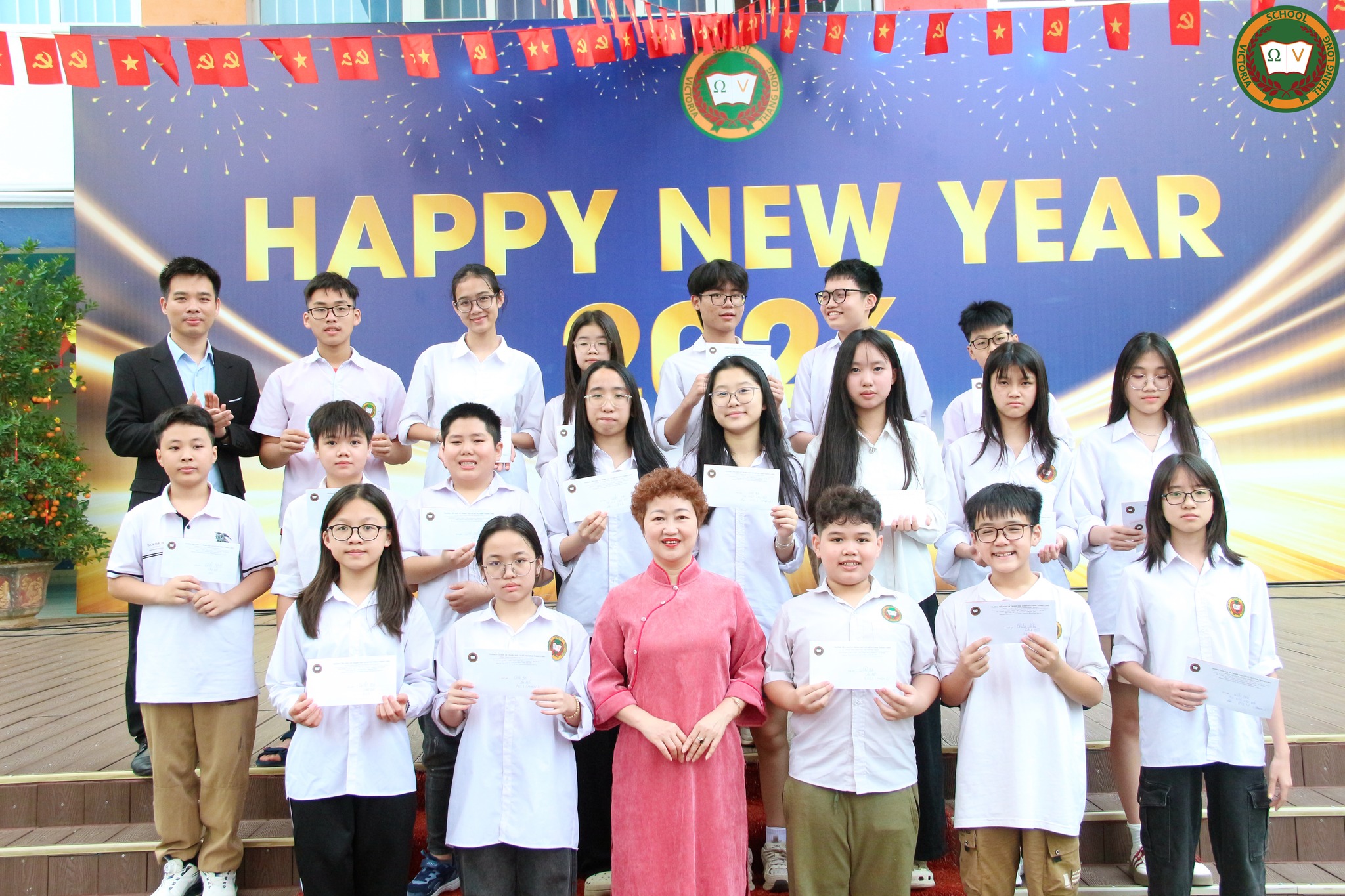 SINH HOẠT DƯỚI CỜ: CHÀO THÁNG 3 – MÙA CON ONG DÂNG MẬT NGỌT CHO ĐỜI