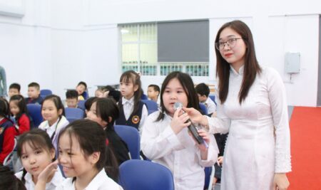 TỪ NHỮNG ĐIỀU NHỎ NHẤT – VICSERS HỌC CÁCH ỨNG XỬ VĂN MINH NƠI CÔNG CỘNG