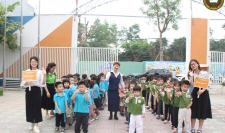 LỚP 1 TRONG MẮT CON – HÓA RA THẬT VUI